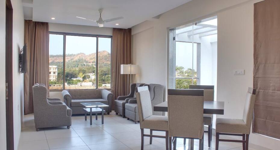 Hotel Lake View, Saputara 3